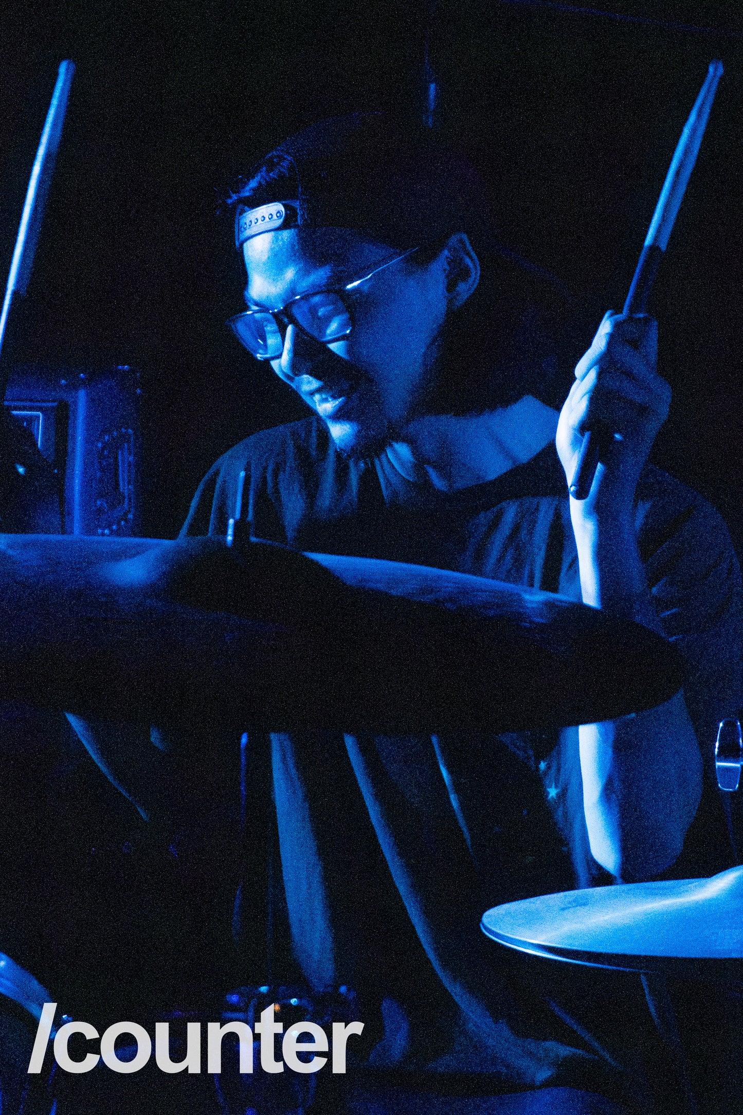 Fist Fight With Traffic @ After Hours (Pic 4)